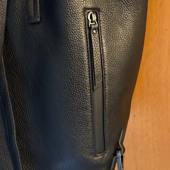 Caraa Black Leather Tote Bag - Picture 7 of 11